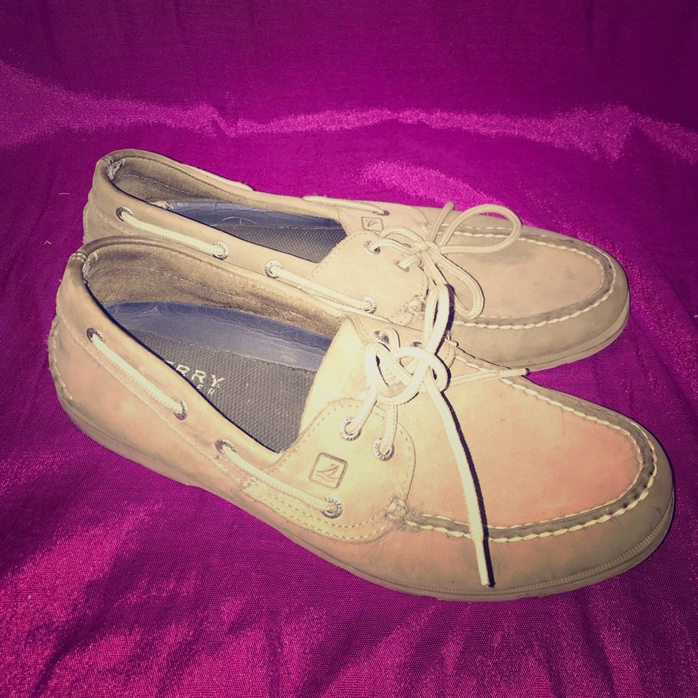 Sperry loafer